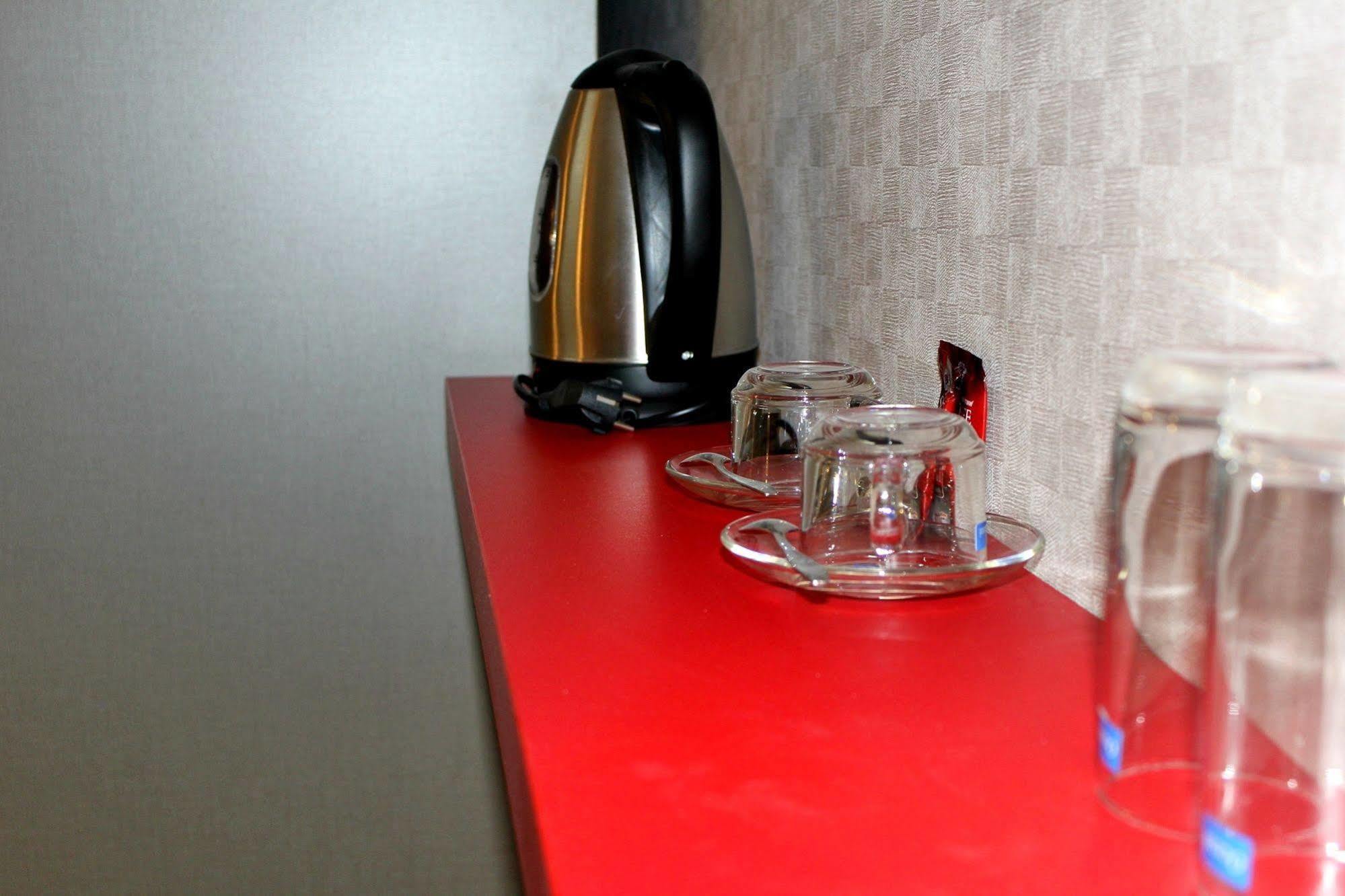 Everest Boutique Hotel Банкок Екстериор снимка